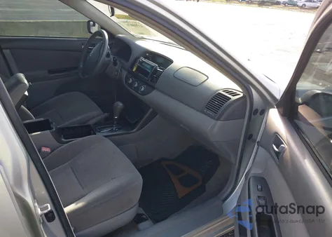 2005 Toyota Camry Std из США, поврежденный, VIN JTDBE32K653030197